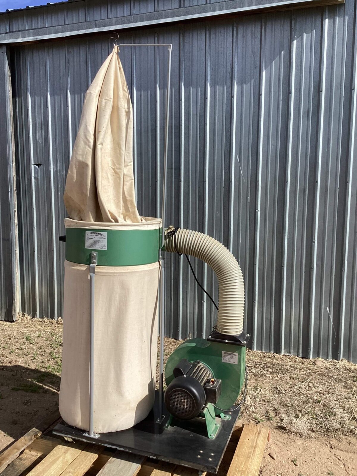 Central Machinery 70gal. dust collector, 2hp-image