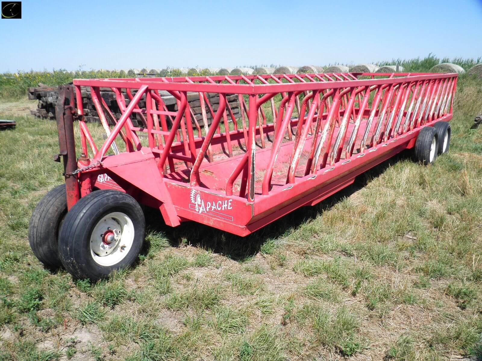 Apache 24ft. hay feeder wagon-image
