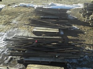 T, electric and wood fence posts-image