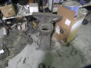 anvil on stand-image