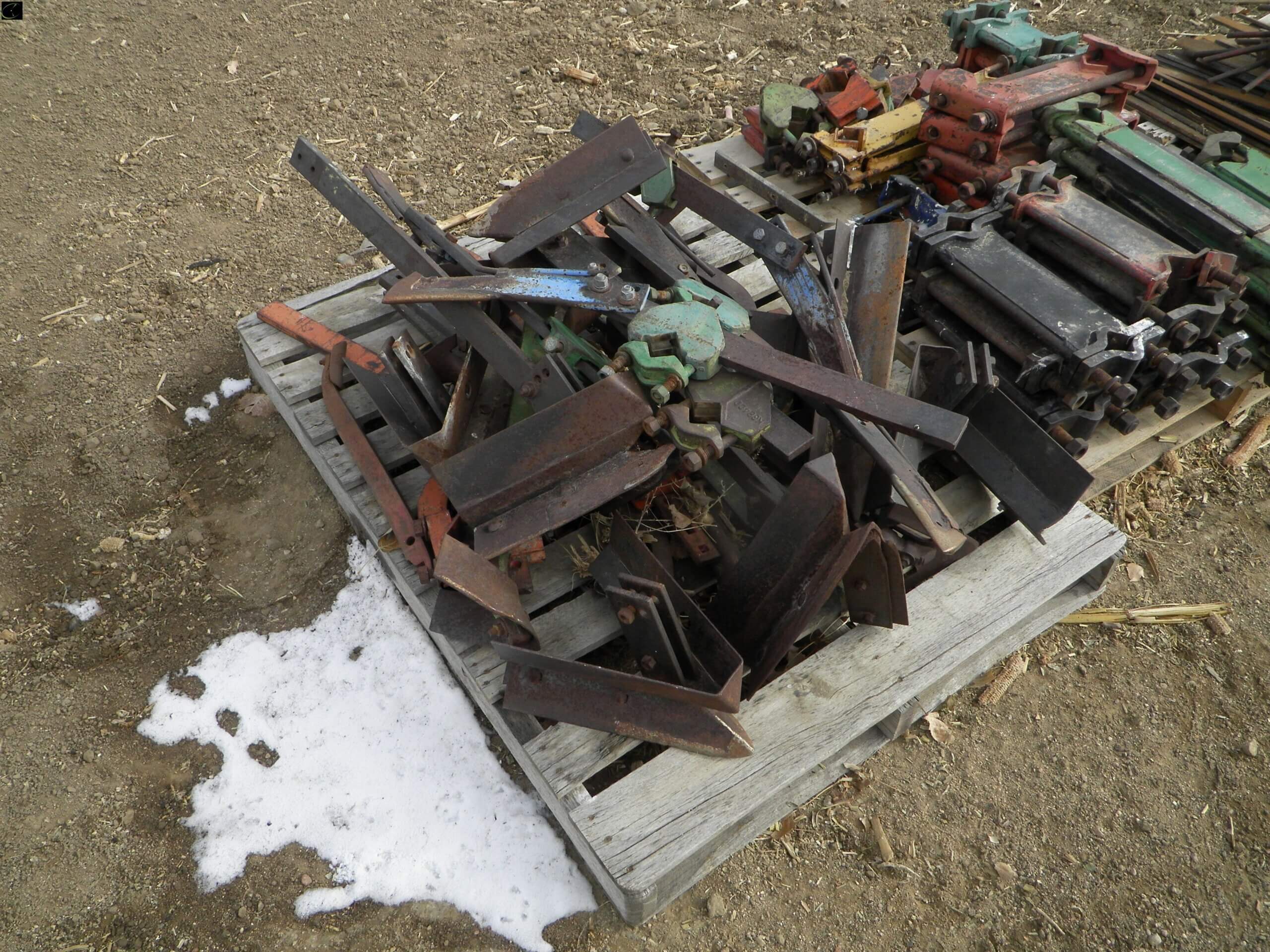 bull tongue shanks & ditchers-image