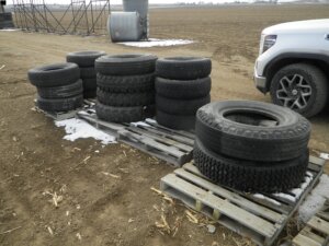 vehicle & truck tires-image