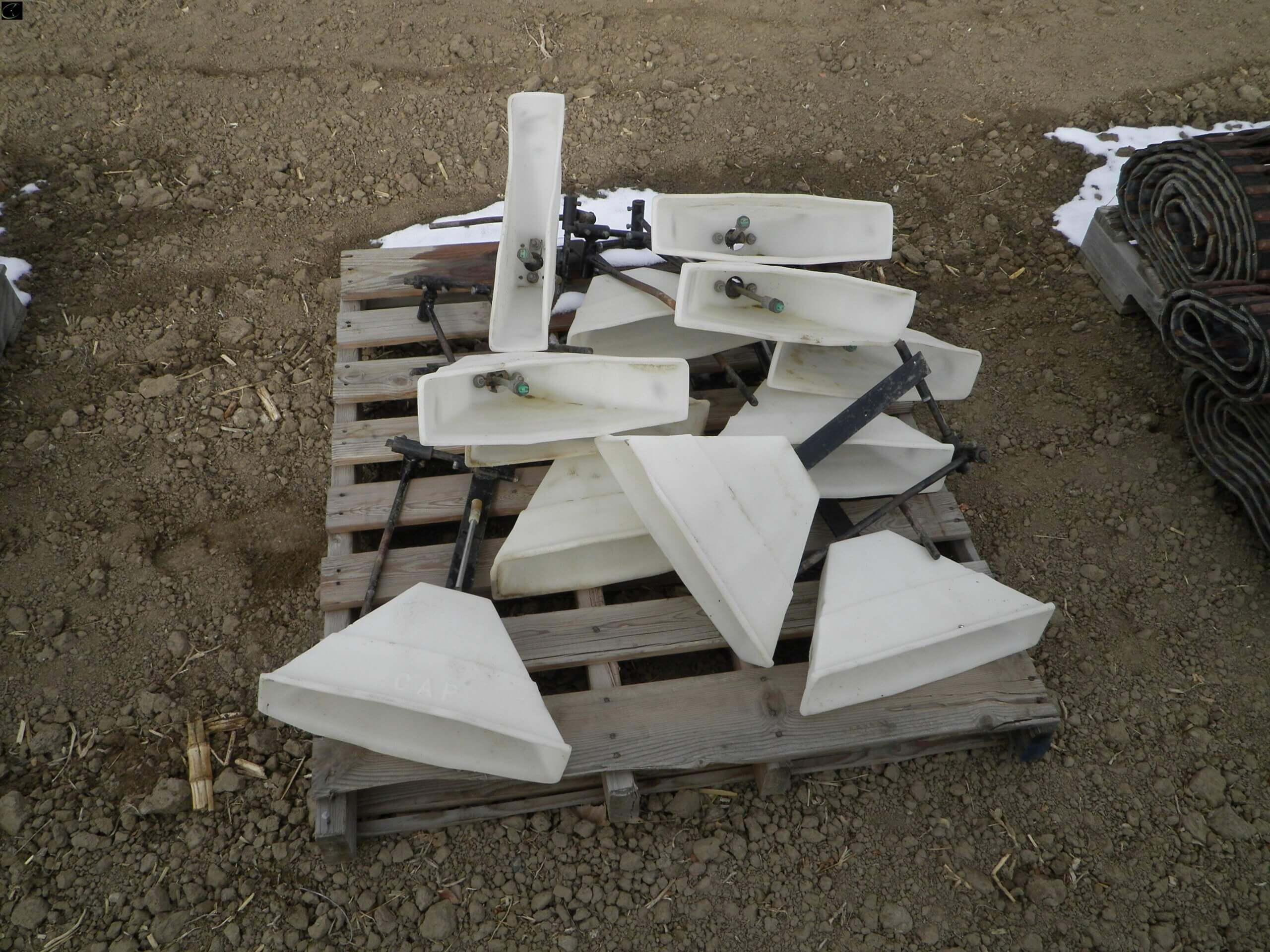 Redball spray hoods-image