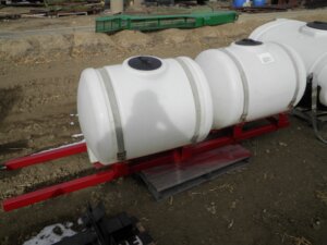 220 gallon saddle tanks with International mounts-image