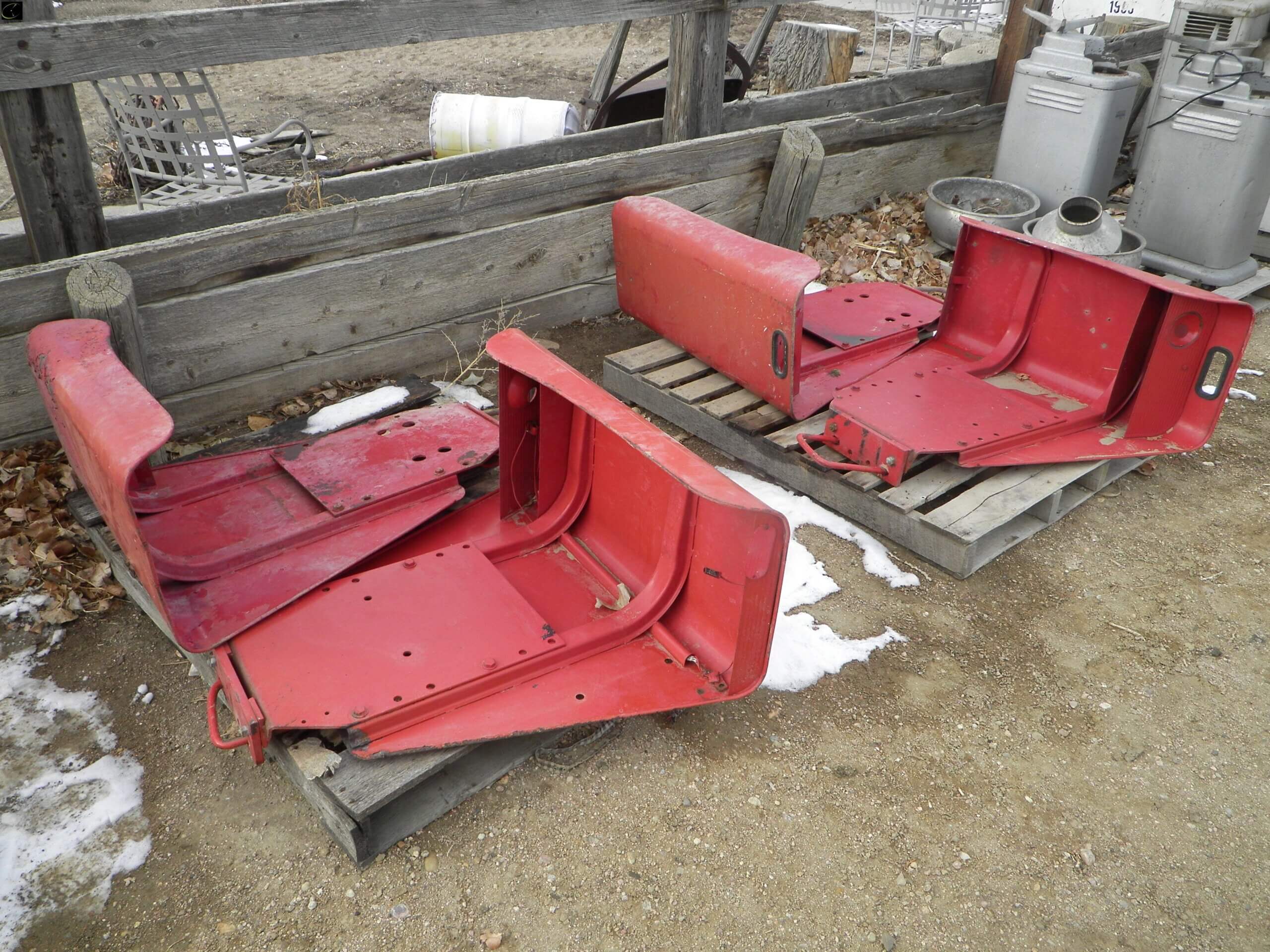 two sets of International flat top fenders-image