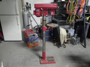 Dayton 16 speed drill press-image