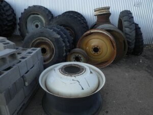 assorted sprinkler tires & rims-image