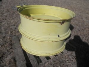 John Deere 38" 10 hole rims-image