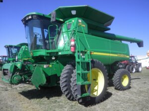 RADDATZ FARMS EQUIPMENT AUCTION